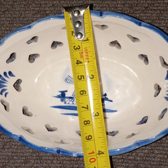 Holland Windmill Dec Ceramic Hand Painted Open Hearts Around The Trinkit Dish - Picture 7 of 8